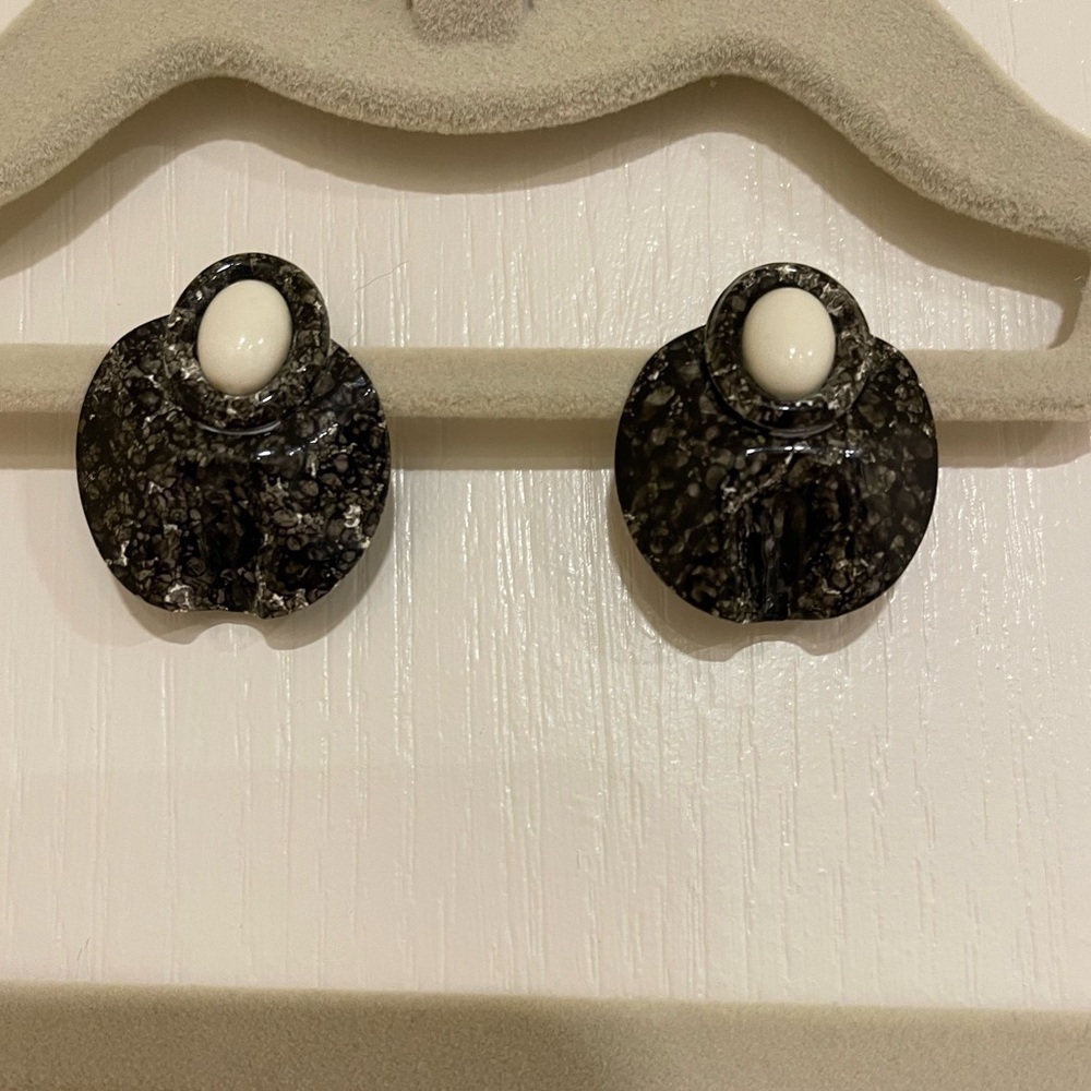 Black and white faux pearl marble print earrings​​​​​​​​